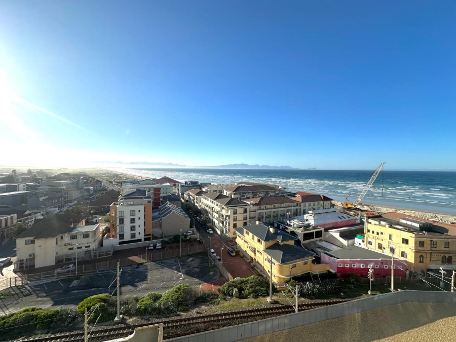 To Let 2 Bedroom Property for Rent in Muizenberg Western Cape